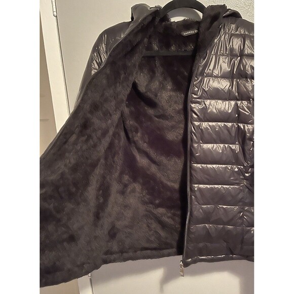 ANDREW MARC Puffer Jacket Womens Medium Black Faux Fur Lined Hood Reversible - Picture 7 of 7